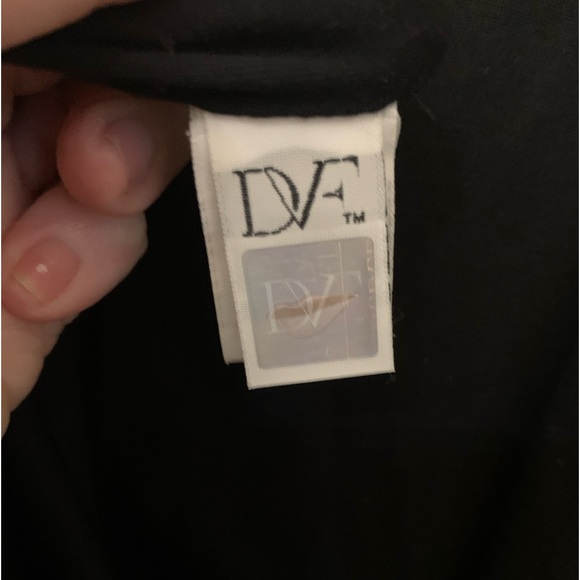 DIANE VON FURSTENBERG LACE DRESS PERFECT CONDITION   $400 never worn - Picture 12 of 16